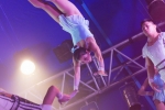 M60123A1033 - the Flying Girls - Trapèze volant