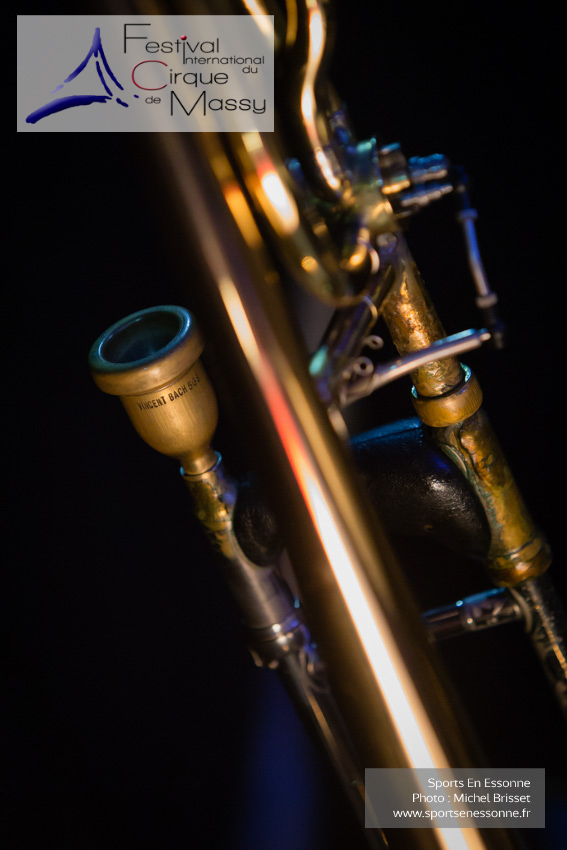 M60118A0254 - Détail du trombone à coulisse