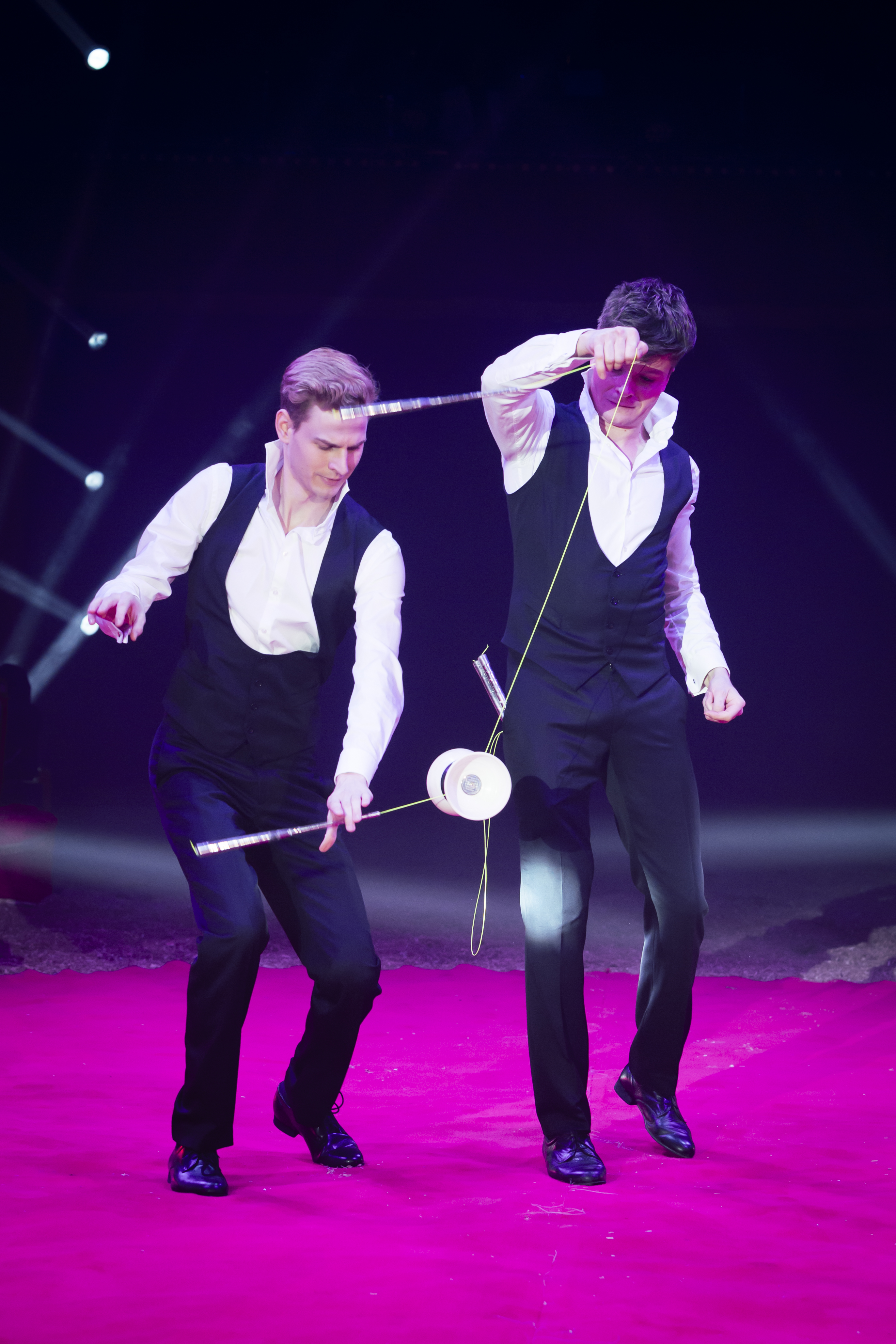 TWIN SPIN