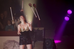 MB180113A1832-Françoise Rochais - Jongleuse - France