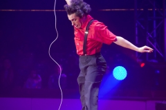 MB180112A2048-Elastic – Comique Excentrique – France