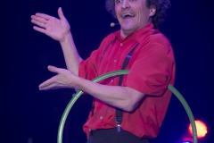 MB180114A0169-Elastic – Comique Excentrique – France