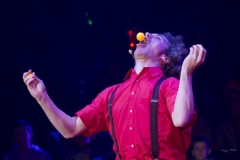 MB180114A0886-Elastic – Comique Excentrique – France