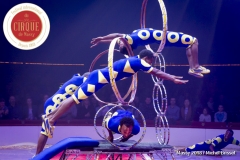 MB180112A2941-Troupe African Dream Circus - A travers les cerceaux – Éthiopie