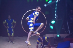 MB180114A2717-Troupe African Dream Circus - A travers les cerceaux – Éthiopie