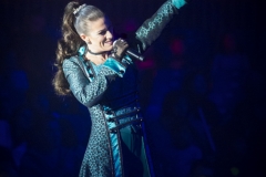 MB180112A1785-Carrie Harvey – Madame Loyal – Angleterre