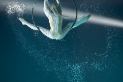MB190112A0477-Laura MILLER - Anneau aérien aquatique