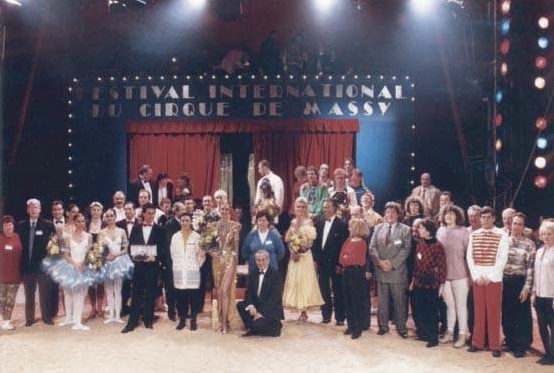 Photo de groupe — 3e Festival International du Cirque de Massy 1995