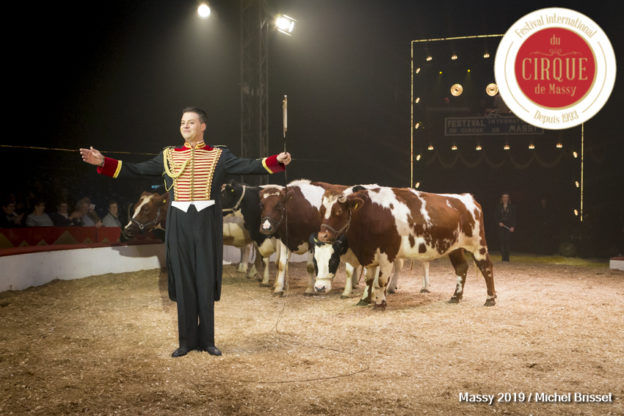 Louis Knie – Vaches dressées – Autriche